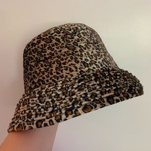 LEOPARD BUCKET HAT 🖤🐾